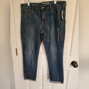 NWT Gap Factory Girlfriend Jeans 12/31